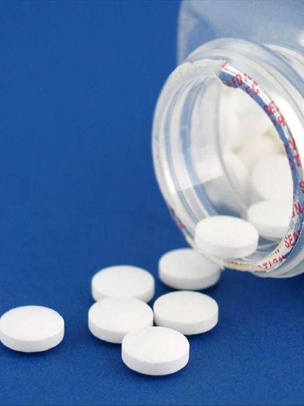 Scientists analysed the benefit and harm of taking aspirin daily to prevent cancer (iStockphoto: duckycards)