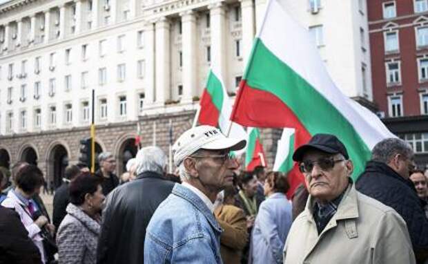 Братушки становятся самоубийцами, немцы впали в депрессию. Кому в ЕС жить хорошо?