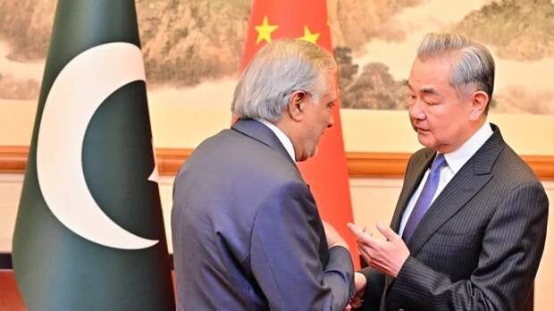 «Заламывают руки»: Китай и Пакистан предложили пять неприятных для Ирана пунктов