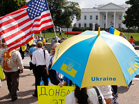 По мнению экспертов, гражданская война на Украине нужна США