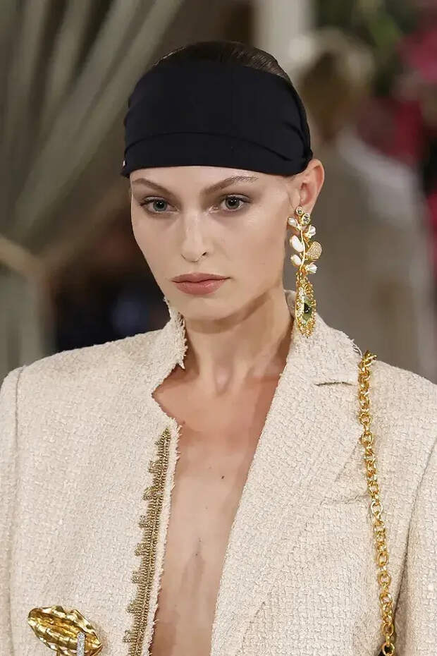 Модные аксессуары весна-лето 2024
