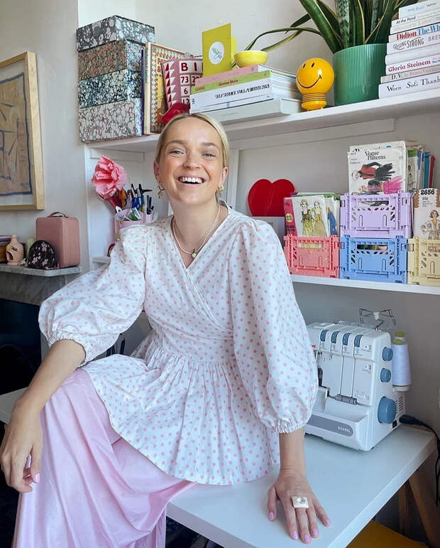 Яркий гардероб с любовью к винтажной одежде: швейный и модный блог недели