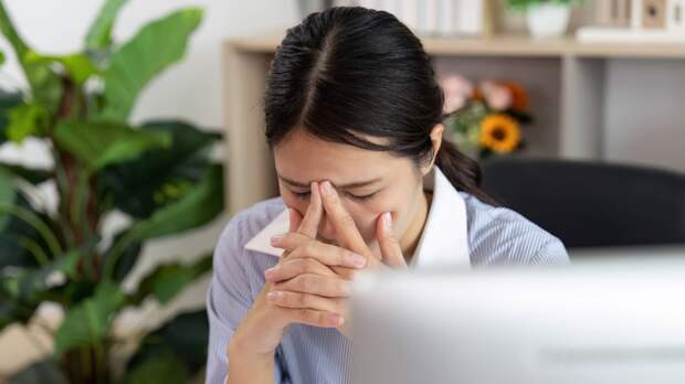 Психолог предупредила об опасности хронической тревоги у женщин