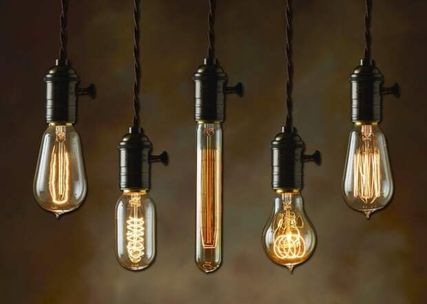 Обычная лампочка тоже способна удивлять. /Фото: lotlight.ru
