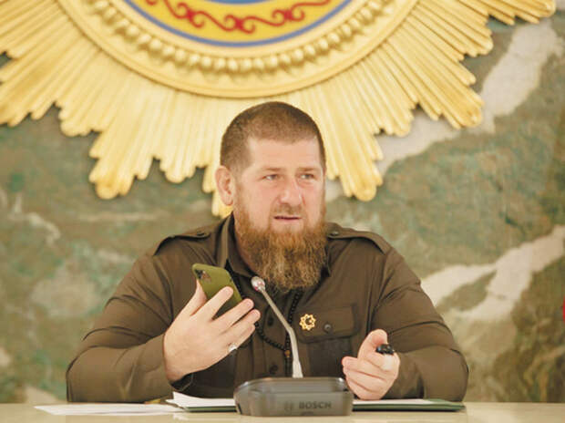 Кто за Путина и Кадырова — будет здоров Кто за Путина и Кадырова — будет здоров