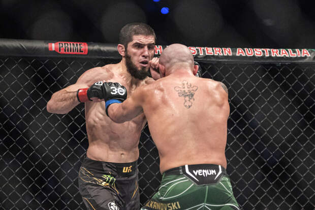 Тренер Махачева Мендес: Ислам может провести еще две-три защиты титула