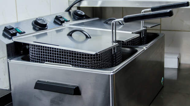 Жительница Саратова загорелась из-за фритюрницы