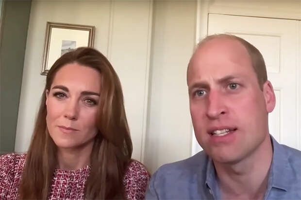 В обход протокола: Кейт Миддлтон выбрала мини-платье для очередного видеозвонка