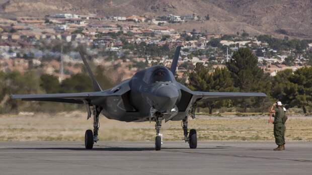 Аналитики NI признали F-35 самым худшим истребителем в истории США