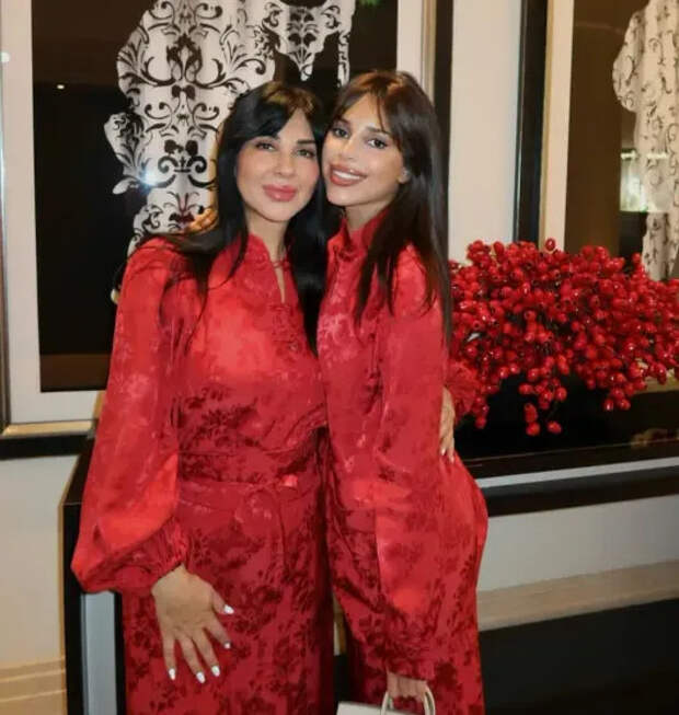 Диана Манасир с мамой