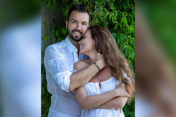 Певец Денис Клявер признался, что не курит и не ест чипсы