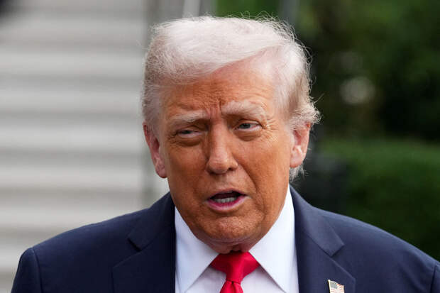 Трамп: теория о "российском следе" мешала работе Вашингтона и Москвы