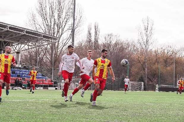 Тамбовский ФК "Спартак" сыграл с чемпионом России