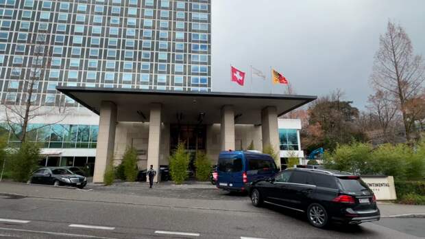 Переговоры России, США и Украины начались в Женеве