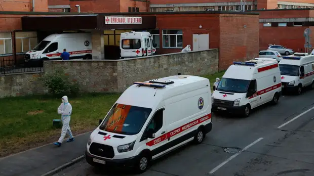 «Ковид все прогнозы обманывает»: в России выявлено 25 769 новых случаев коронавируса