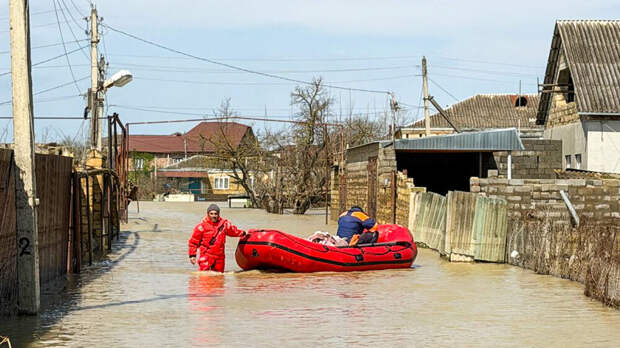 Путин поручил создать спецкомиссию для помощи Дагестану после мощного наводнения
