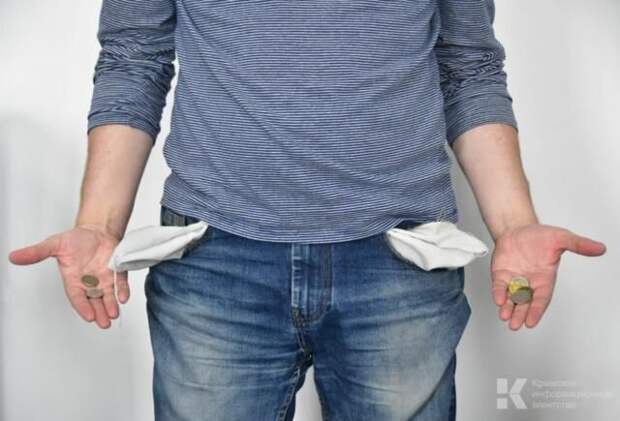 В Симферополе внук украл у своей бабушки 100 тысяч рублей
