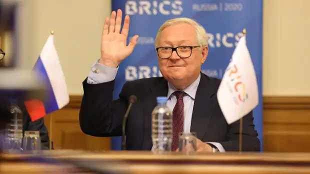 Рябков: Москва предупредила Вашингтон о негативных последствиях поставок оружия на Украину