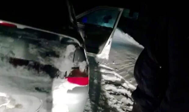 В Тюменской области пьяный подросток катался на чужой машине без номеров
