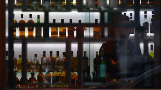 В Госдуме призвали Мишустина прекратить эксперимент по онлайн-продаже алкоголя