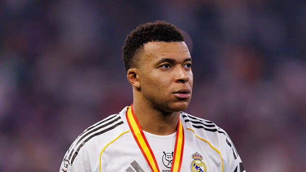 Мбаппе вынудил игроков «Реала» не устраивать чемпионский коридор для «Барселоны»