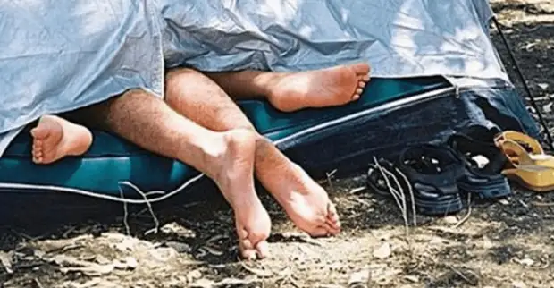 И всё-таки, спасибо соседке… хоть и лезет не в своё дело, но если бы не она И всё-таки, спасибо соседке… хоть и лезет не в своё дело, но если бы не она