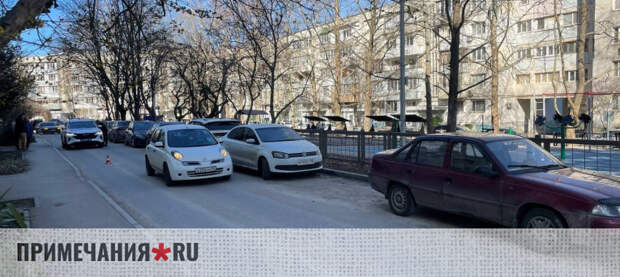 Подросток попал под колёса машины в Севастополе