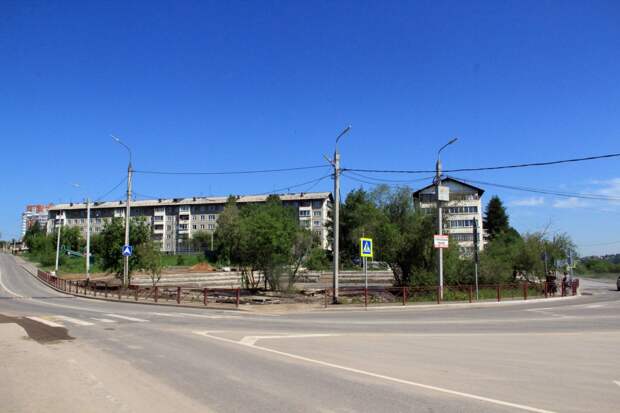 В Первомайском и на бульваре Рябикова в Иркутске обустраивают скверы. Фото с мест