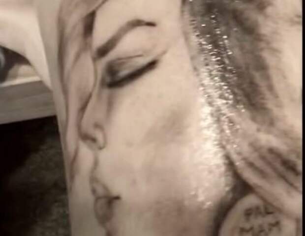 Поклонница Загитовой сделала татуировку с изображением фигуристки