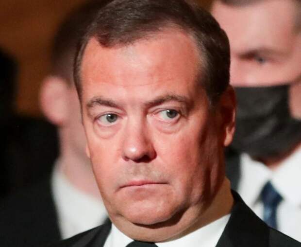 Медведев пообещал США «асимметричный» ответ за конфискацию активов