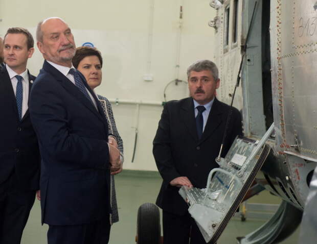 Beata Szyd³o, Antoni Macierewicz