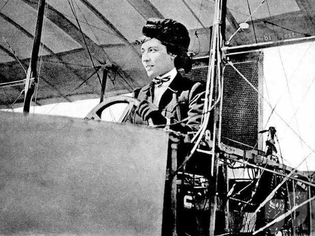 Одна из первых лётчиц Teresa Peltier Тереза Пельтье. CC0