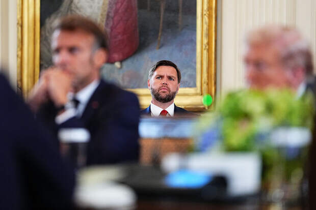 WP: конфликт в Иране негативно влияет на шансы Вэнса в выборах 2028 года