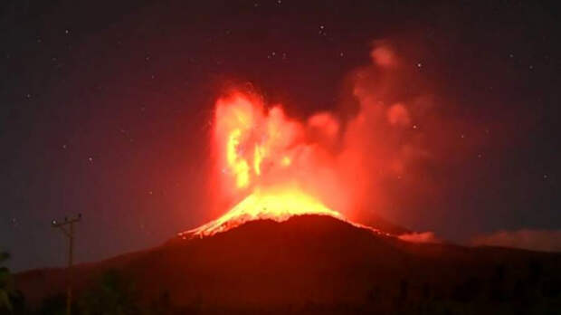 Рванул метан: мощный взрыв грязевого вулкана напугал колумбийцев