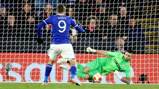 Селихов отбил пенальти в матче с «Лестером»