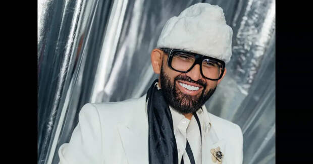 "Человек-улыбка" Николай Василенко направит помощь военным на СВО после скандала с ездой в неположенном месте