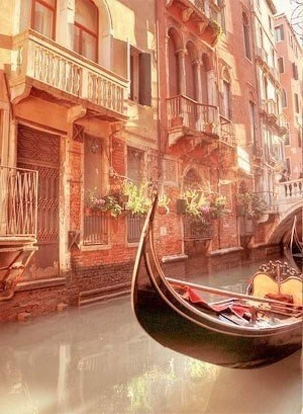 Путешествуем... Венеция - музыка волн и любви...