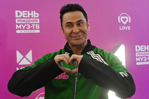 Певец Костюшкин рассказал, что сталкивается с критикой из-за внешнего вида