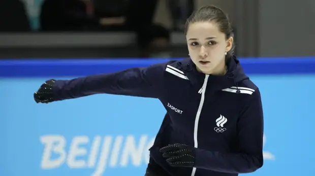 Выход на тренировку, поддержка фигуристов и молчание МОК: как развивается скандал вокруг Валиевой на ОИ-2022