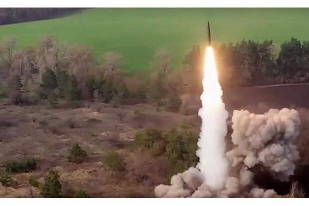 «Зиму пережили!»: Предчувствие ответки за удар по Новороссийску заставляет Украину не верить своему клоуну