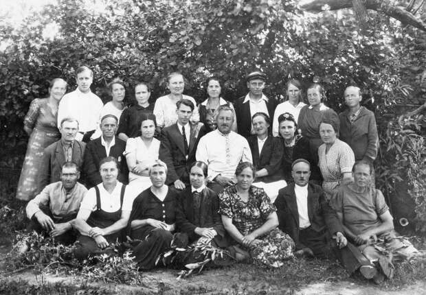 Коллектив Ленинградского зоосада, фото 1945 года. 
