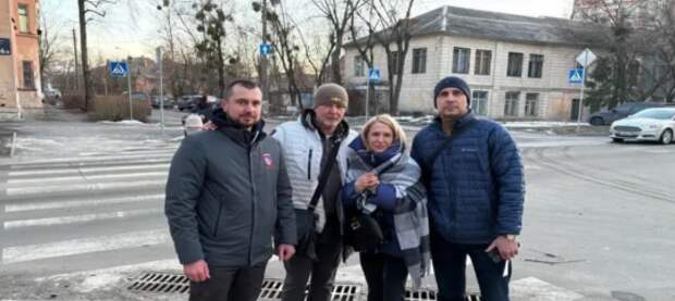 Затащили внутрь, нанесли телесные повреждения и отобрали телефон: в киевском ТЦК напали на адвоката