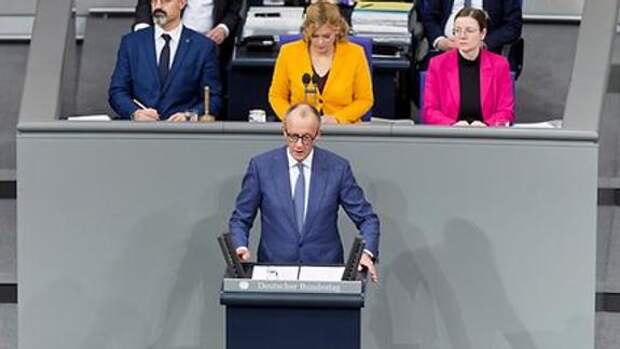 BZ: на конференции в Мюнхене Мерц и Макрон не продемонстрировали единство Европы