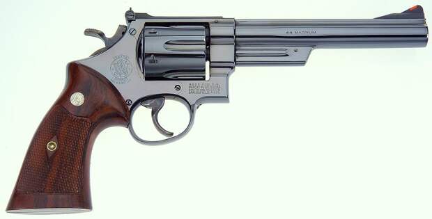 Револьвер Магнум-44 – самый мощный серийный револьвер в мире