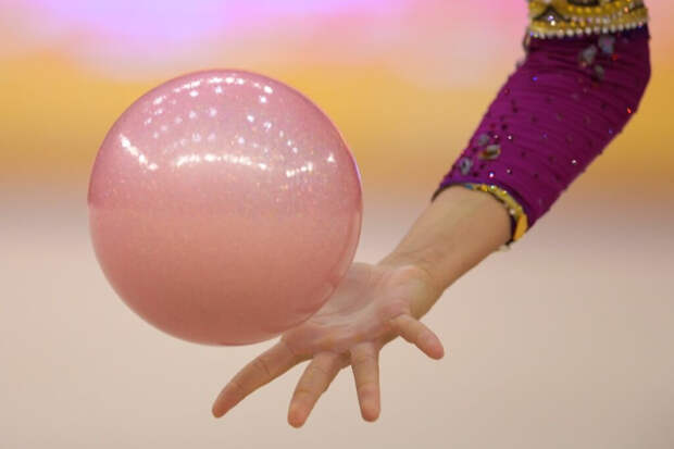 Гимнастку Ильтерякову предупредили за инцидент с флагом Украины