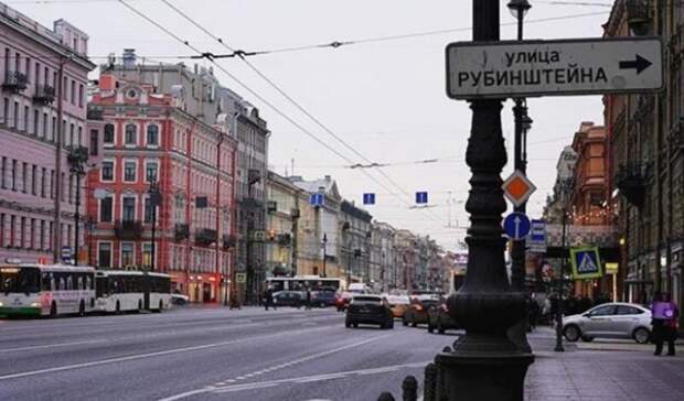 В Санкт-Петербурге легендарная  улица начала терять бары и рестораны