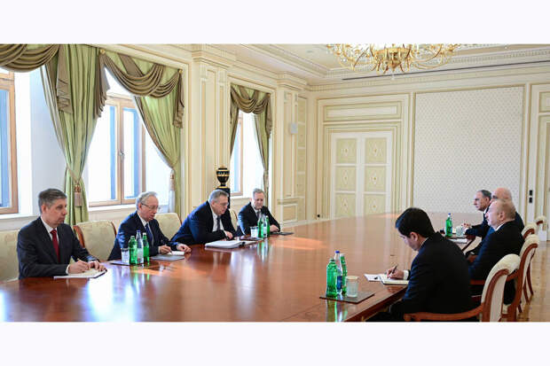 Алиев принял вице-премьера России Оверчука