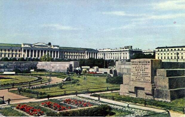 Вечный огонь. Как неугасающее пламя стало символом памяти о Великой Отечественной войне