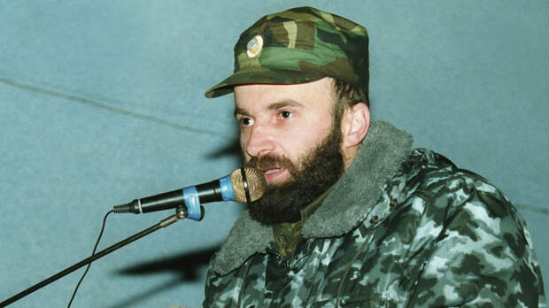 Жёны прячутся, а поклонники борзеют: где затаились и чем опасны боевики Шамиля Басаева