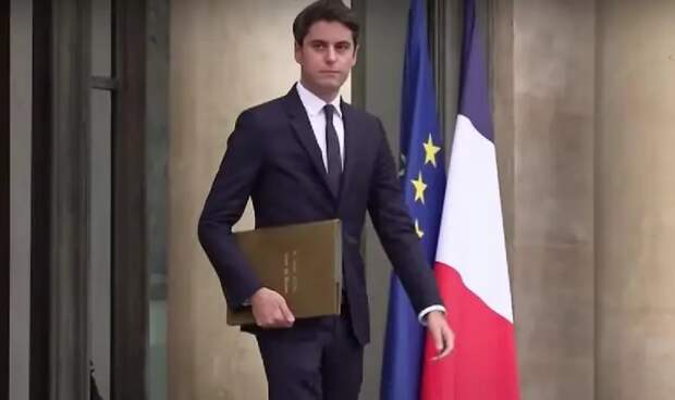 Премьер Франции заявил об отсутствии у властей страны планов отправлять на
